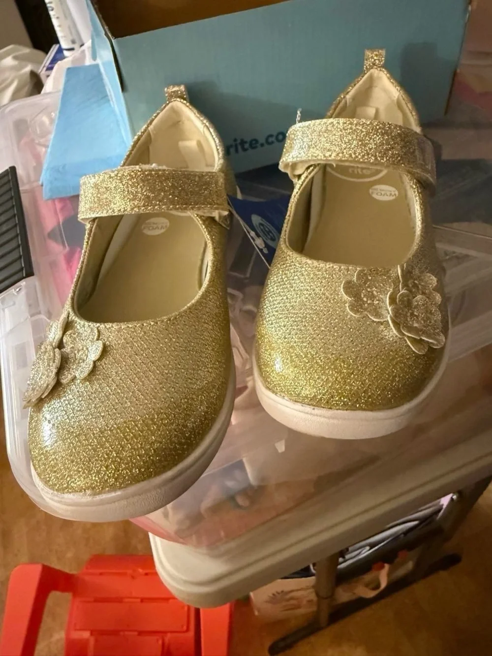 Stride Rite Girls' Gold Glitter Mary Janes with Flower Accent